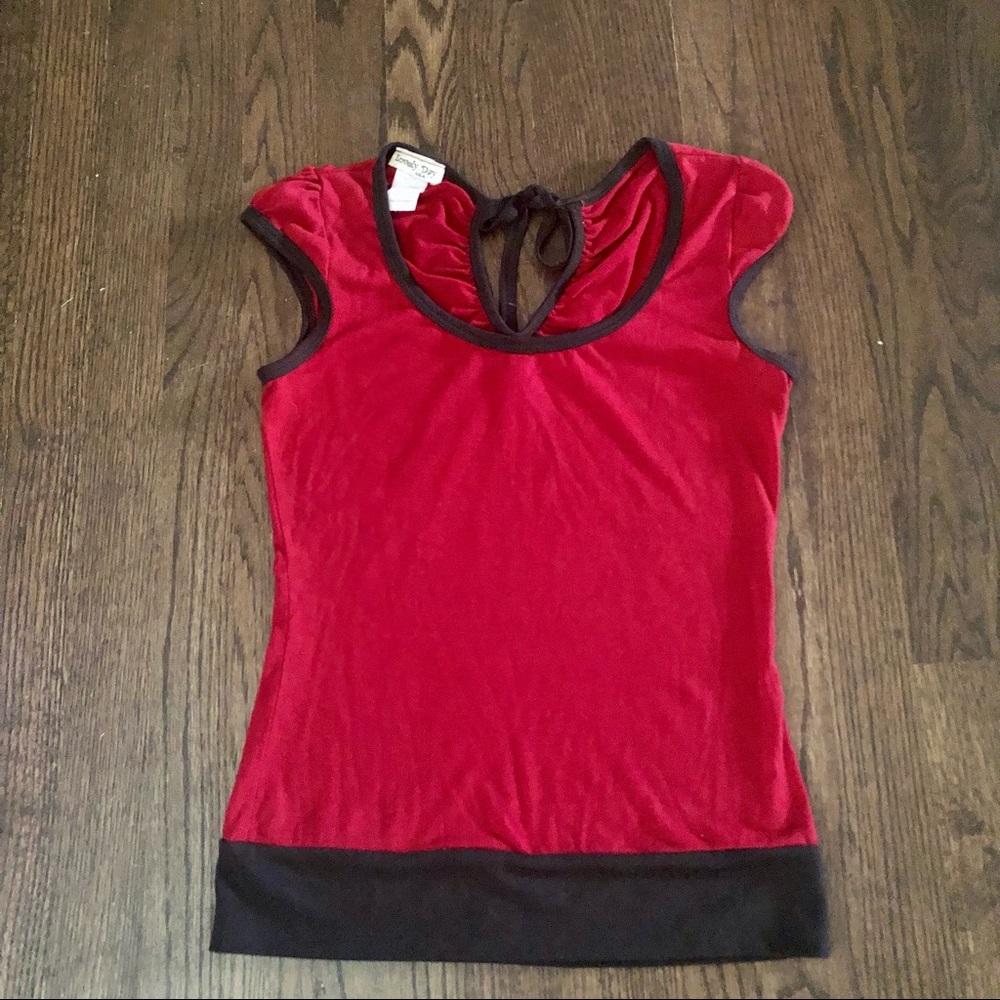 Women’s Cap Sleeve Red Shirt 👚 | Size: Medium